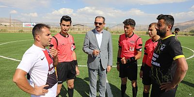 Gürpınar Belediyesi Geleneksel Futbol Turnuvası Başladı 