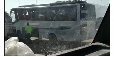 Mültecileri taşıyan otobüs kaza yaptı: 5 ölü, 35 yaralı