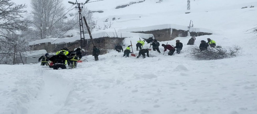 Eşbaşkanlardan Çatak’taki Çığ Felaketine Tepki: “İhmaller Can Almaya Devam Ediyor”