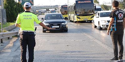 Yetkisiz 'çakar' kullanmanın cezası 96 bin TL'ye çıkıyor